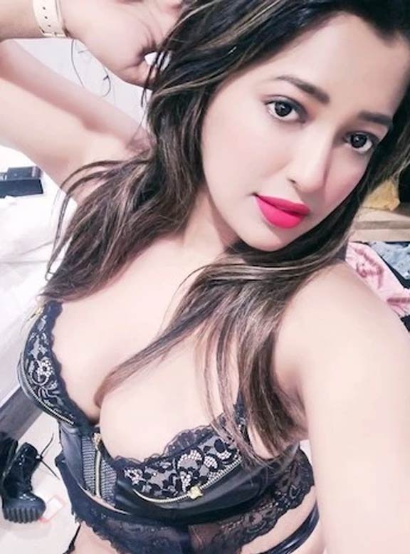 Hyderabad aged housewife Call Girl